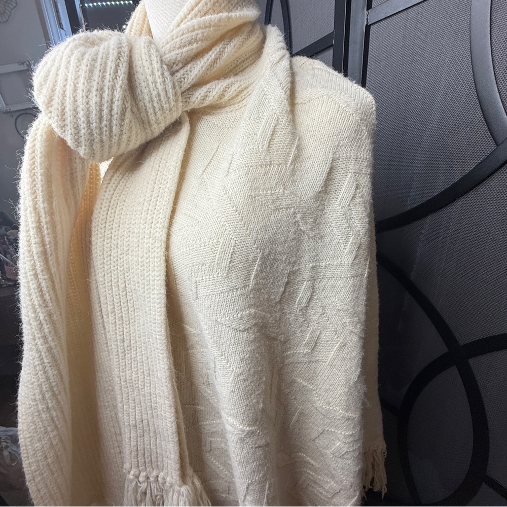 Vintage 1960s 1970s Wintuk Knit Sweater Poncho Cape w Scarf Collar Cream OSFM? - Picture 5 of 17